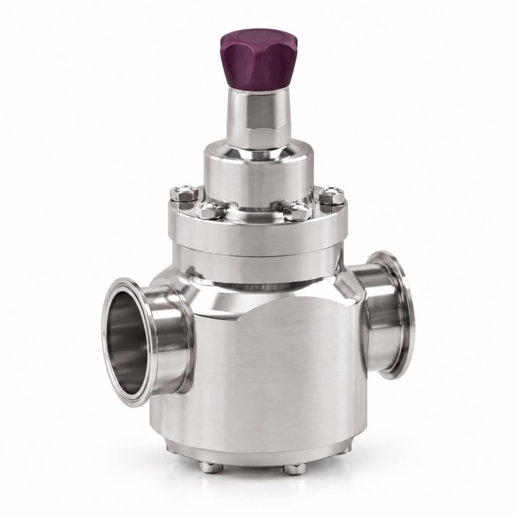 Sanitärer pilotgesteuerter Druckminderer P147 aus Edelstahl 316L mit Tri-Clamp-Anschlüssen und violettem Handrad für Reinstdampf und sterile Medien
